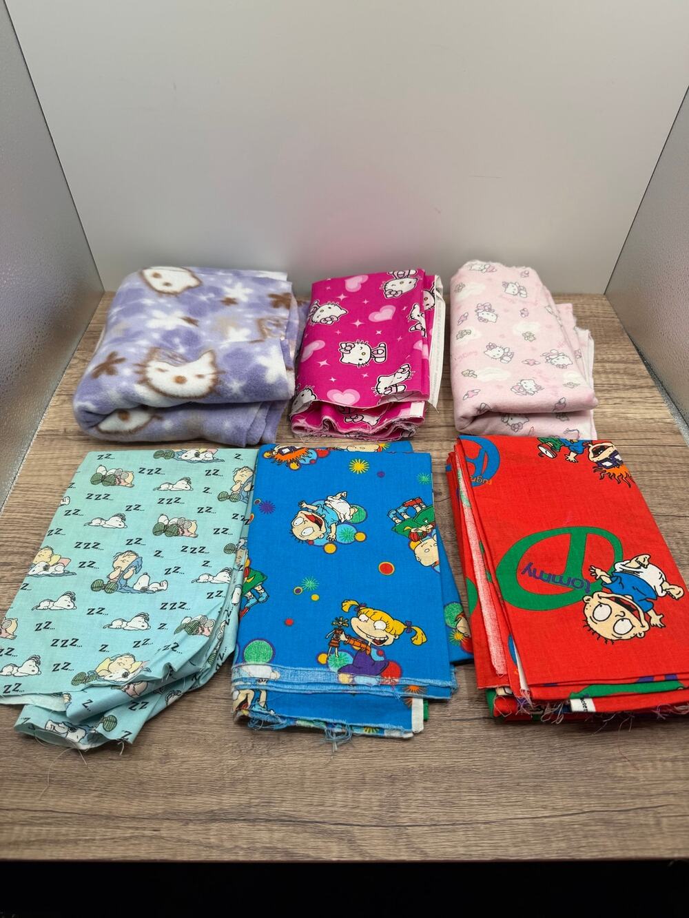 Vintage Character Fabric Lot - Rugrats/Snoopy/Linus/ Hello Kitty Fleece Cotton⁠